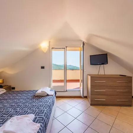 Casa Le Orchidee Διαμέρισμα Casarza Ligure