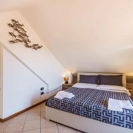Casa Le Orchidee Διαμέρισμα Casarza Ligure